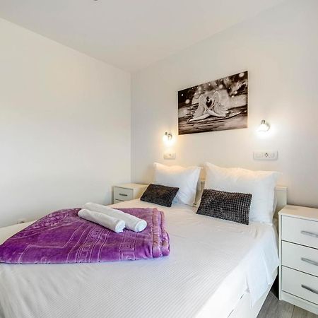 שיבניק Apartment Jelic מראה חיצוני תמונה