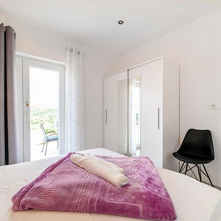 שיבניק Apartment Jelic מראה חיצוני תמונה