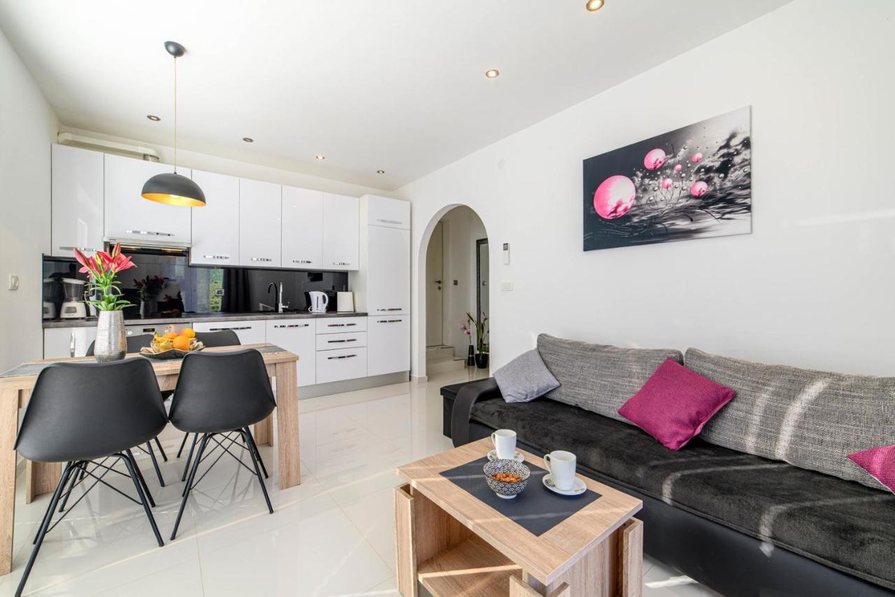 שיבניק Apartment Jelic מראה חיצוני תמונה