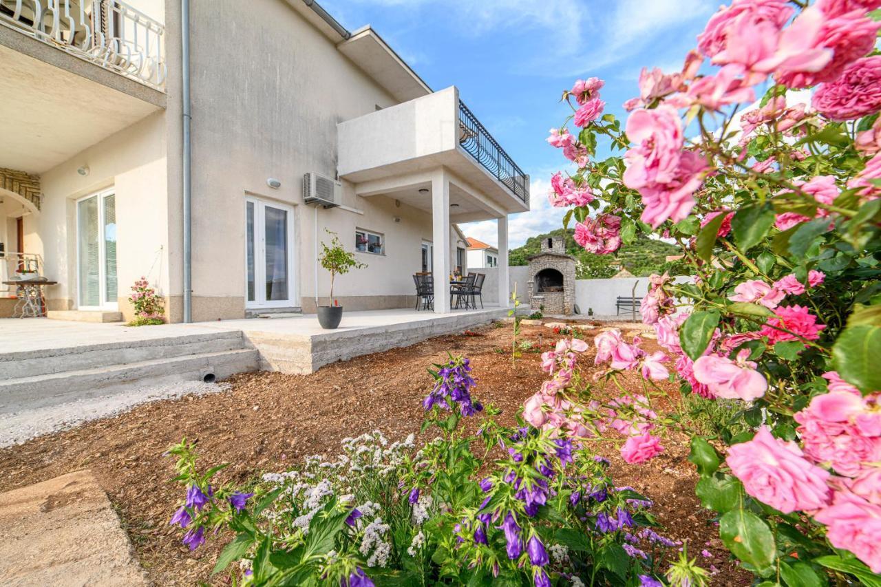 שיבניק Apartment Jelic מראה חיצוני תמונה